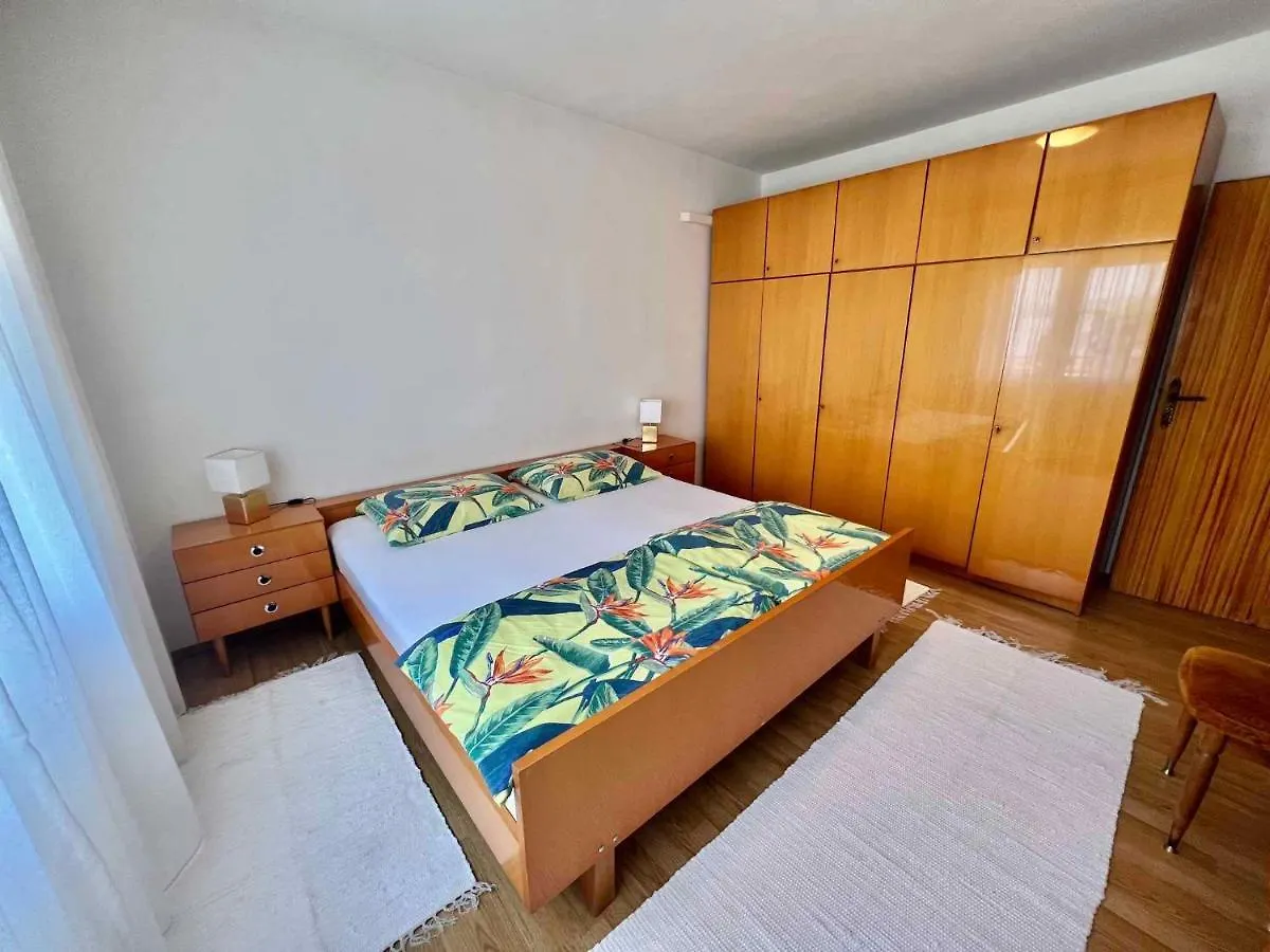 Apartments In Dramalj 42932